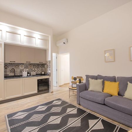 Sweett - Moscova Apartment Милано Екстериор снимка