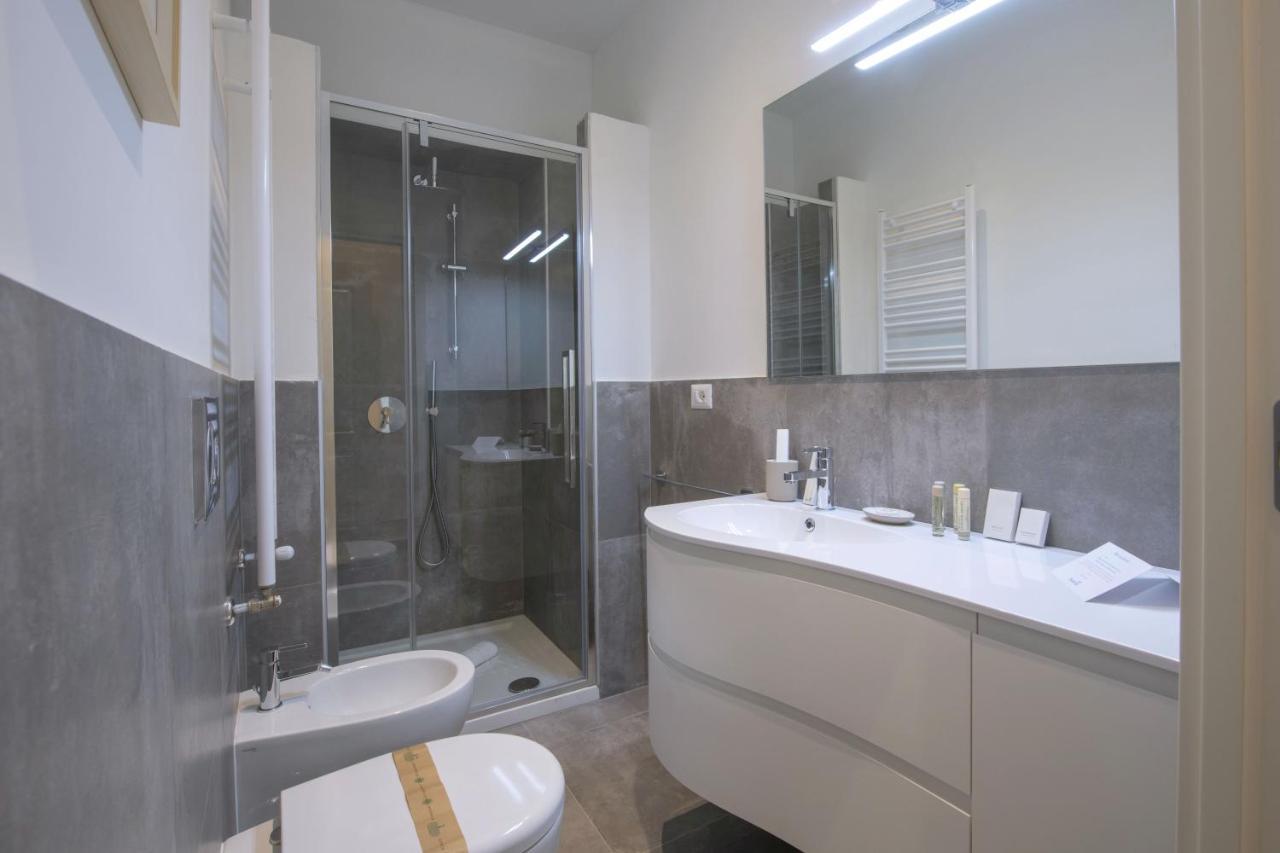 Sweett - Moscova Apartment Милано Екстериор снимка