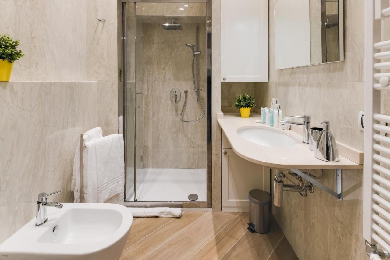 Sweett - Moscova Apartment Милано Екстериор снимка